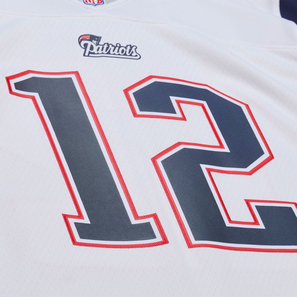 New England Patriots Tom Brady Mitchell & Ness White 2000 Legacy Replica Jersey product image 4, provided for visual