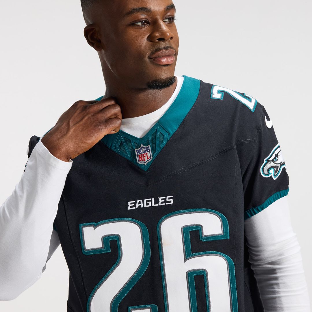 Philadelphia Eagles Saquon Barkley Nike Black Alternate Vapor F.U.S.E. Elite Jersey product image 8, provided for visual