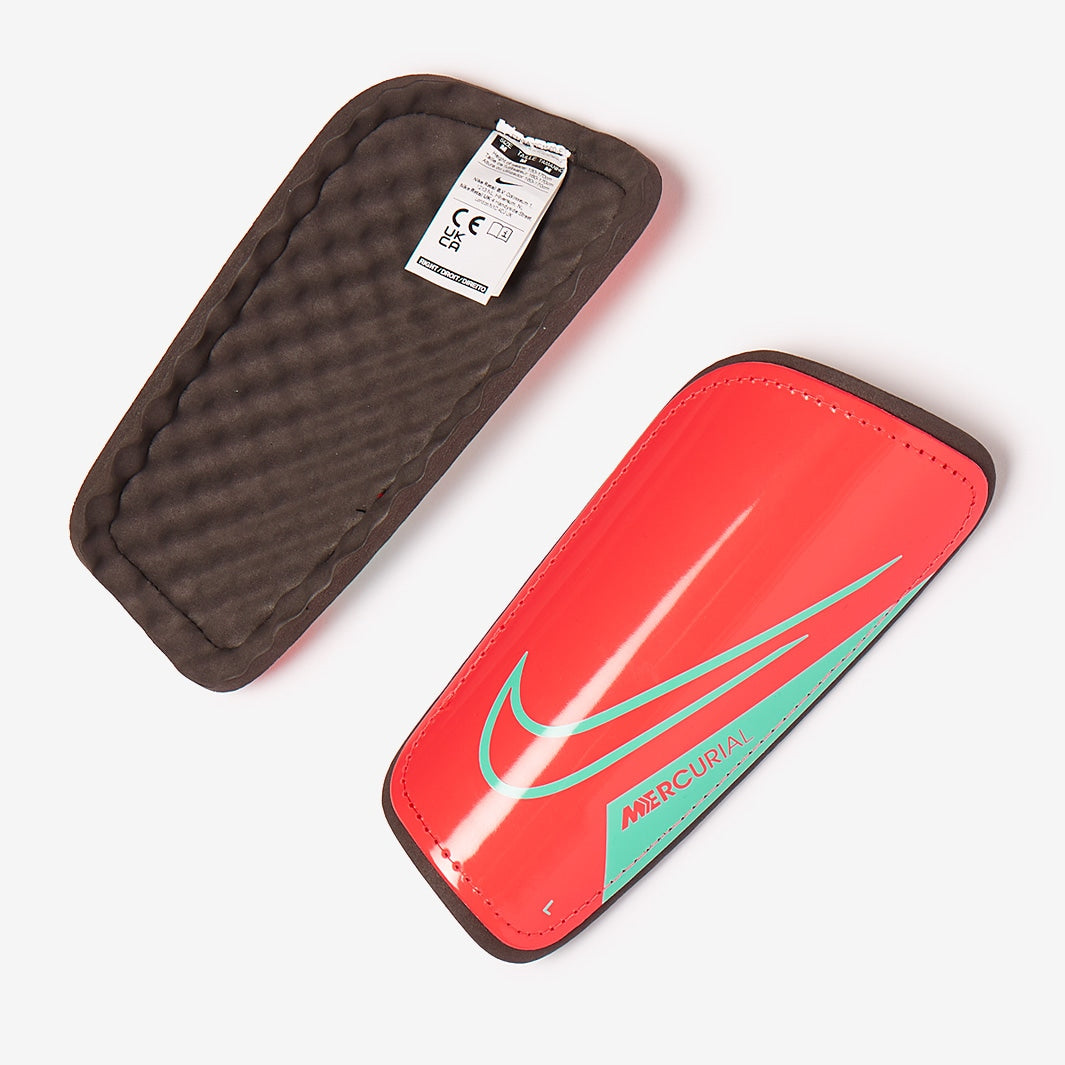 Nk Merc Hardshell Red Dn3614 850 product image 2, provided for visual reference and product detail review