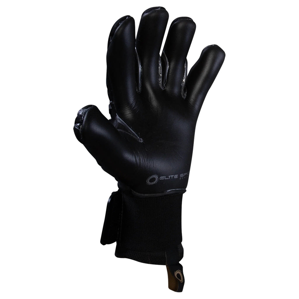 ELITE SPORT Revolution II Blackout Goalkeeper Gloves product image 2, provided for visual reference and product detail review