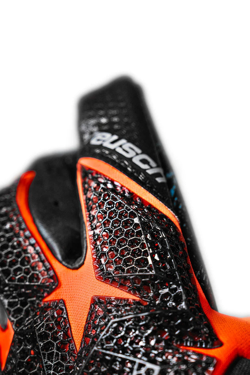 REUSCH Attrakt Fusion Carbon 3D Goalkeeper Gloves - 5570998 7784 product image 5, provided for visual reference and product