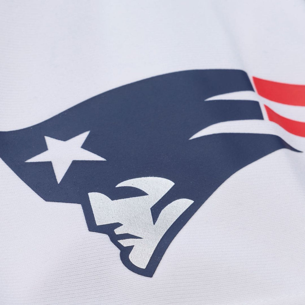 New England Patriots Tom Brady Mitchell & Ness White 2000 Legacy Replica Jersey product image 8, provided for visual
