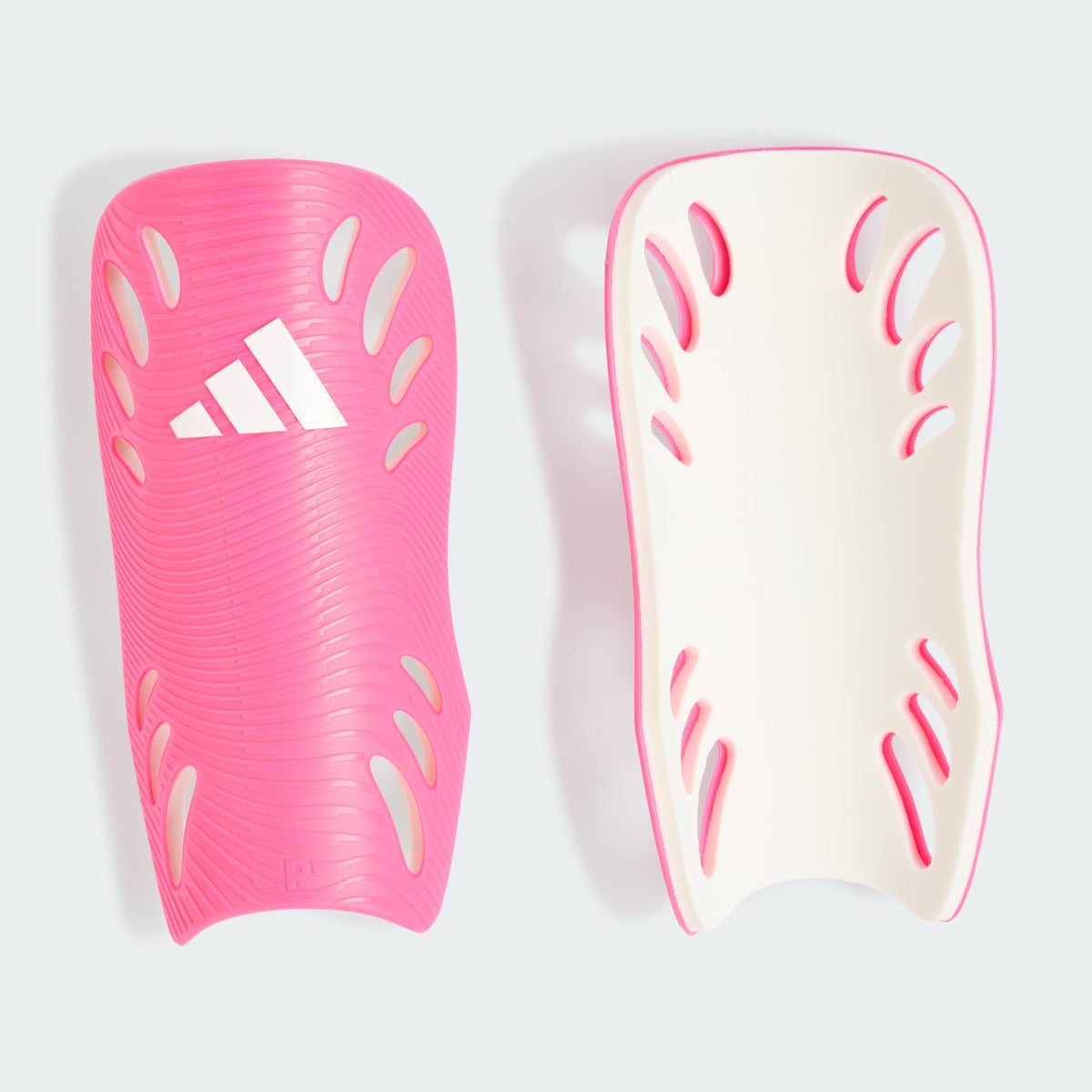 Adidas Flex Shin Guard KV3212 product image 1, provided for visual reference and product detail review