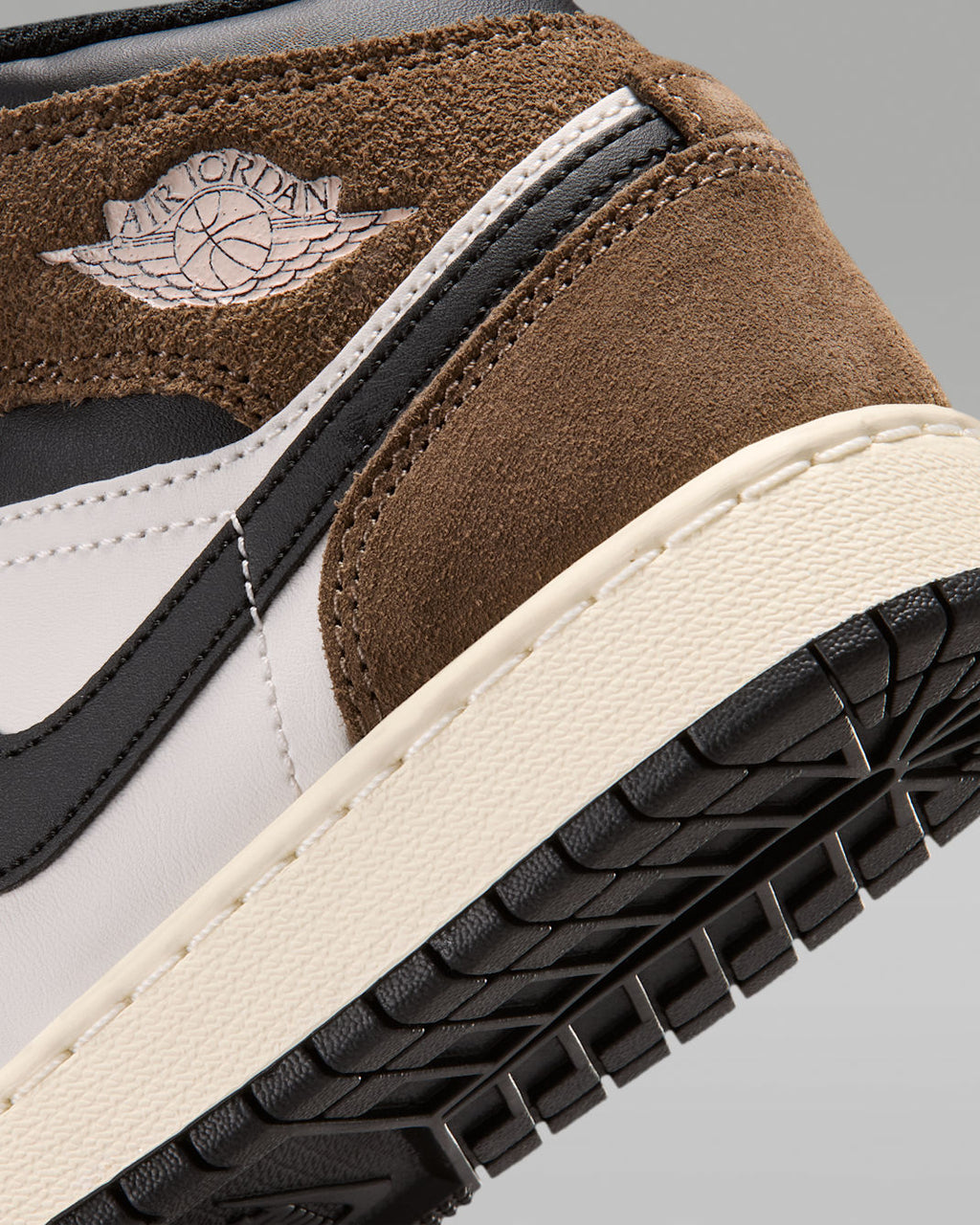 Nike Junior Air Jordan 1 Mid GS DQ8423 007 product image 8, provided for visual reference and product detail review