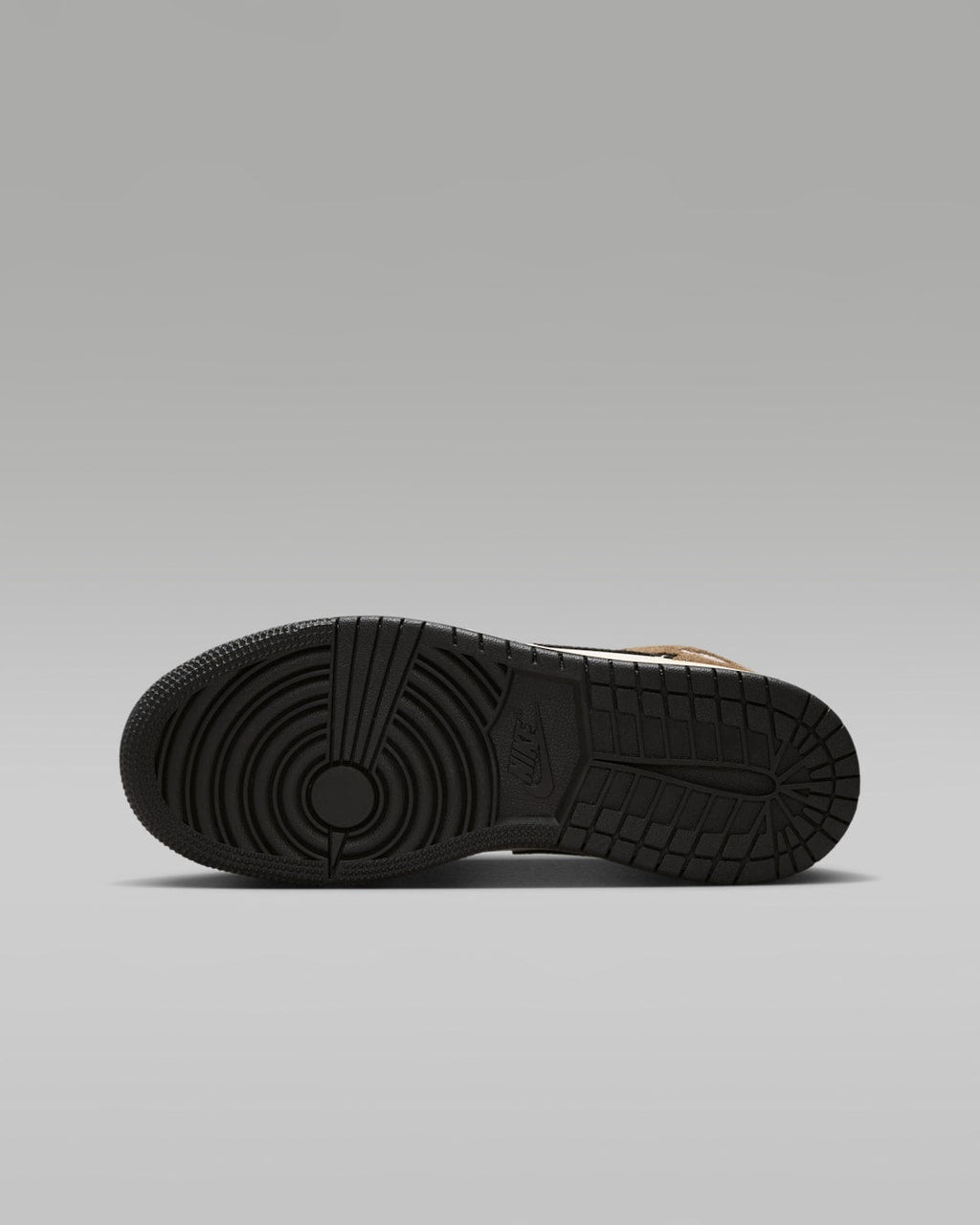 Nike Junior Air Jordan 1 Mid GS DQ8423 007 product image 4, provided for visual reference and product detail review