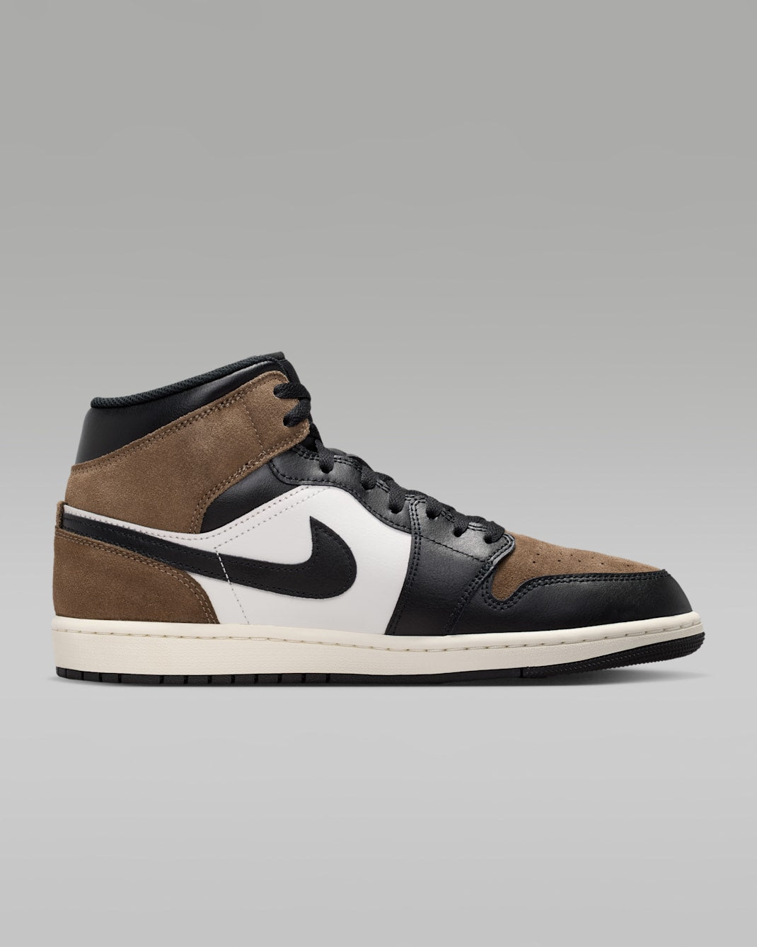 Nike Air Jordan 1 Mid DQ8426 007 product image 3, provided for visual reference and product detail review