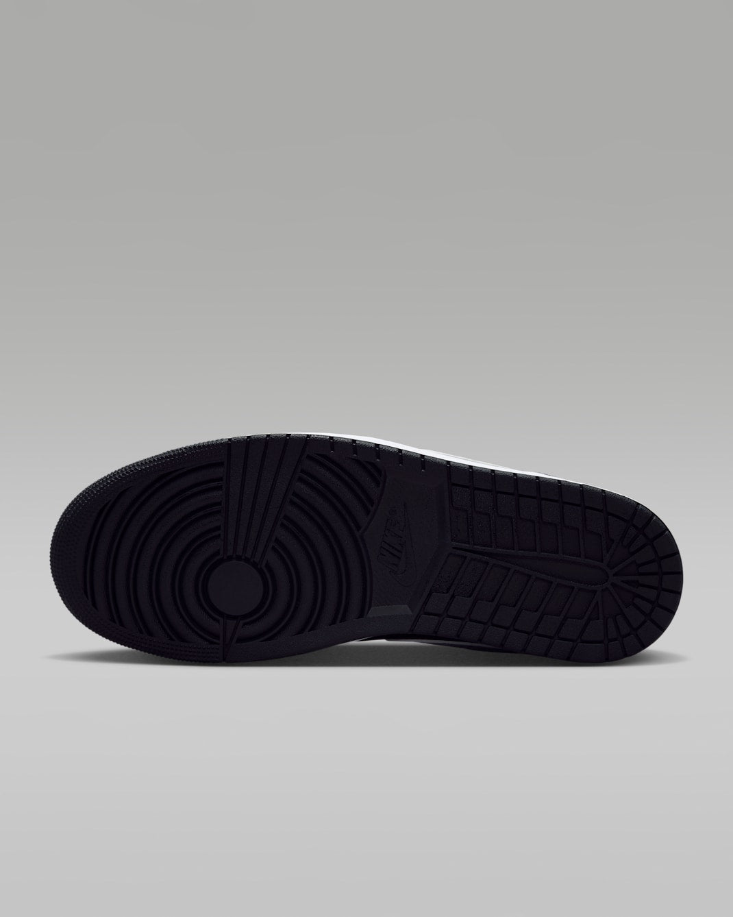 Nike Air Jordan 1 Mid SE IX3525 010 product image 4, provided for visual reference and product detail review