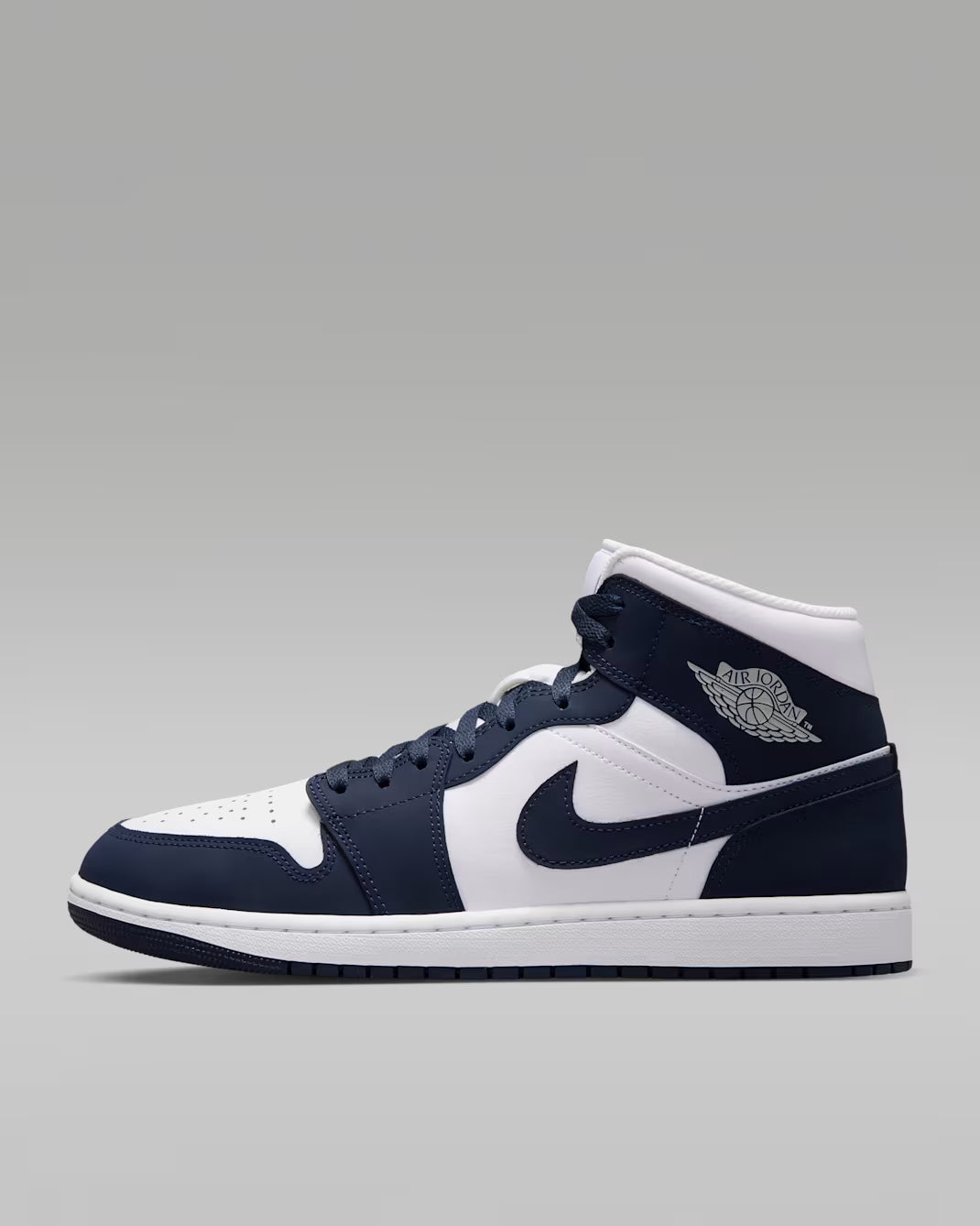 Nike Air Jordan 1 Mid IV6046 400 product image 1, provided for visual reference and product detail review