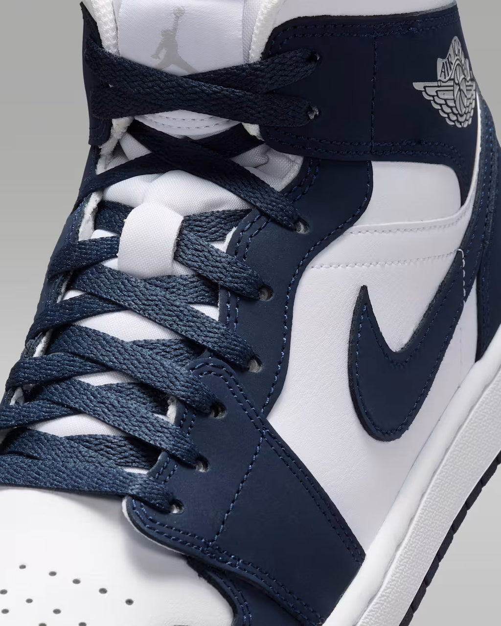 Nike Air Jordan 1 Mid IV6046 400 product image 7, provided for visual reference and product detail review