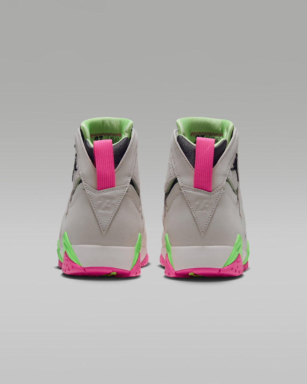 Nike Air Jordan 7 Retro IV6508 030 product image 3, provided for visual reference and product detail review