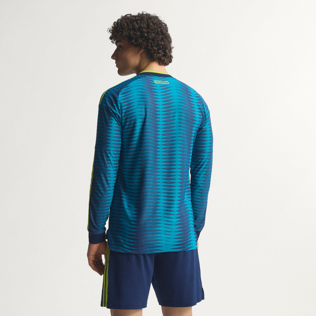 Adidas Colombia 26/27 Away Authentic Long Sleeve Jersey JZ8805 product image 2, provided for visual reference and product