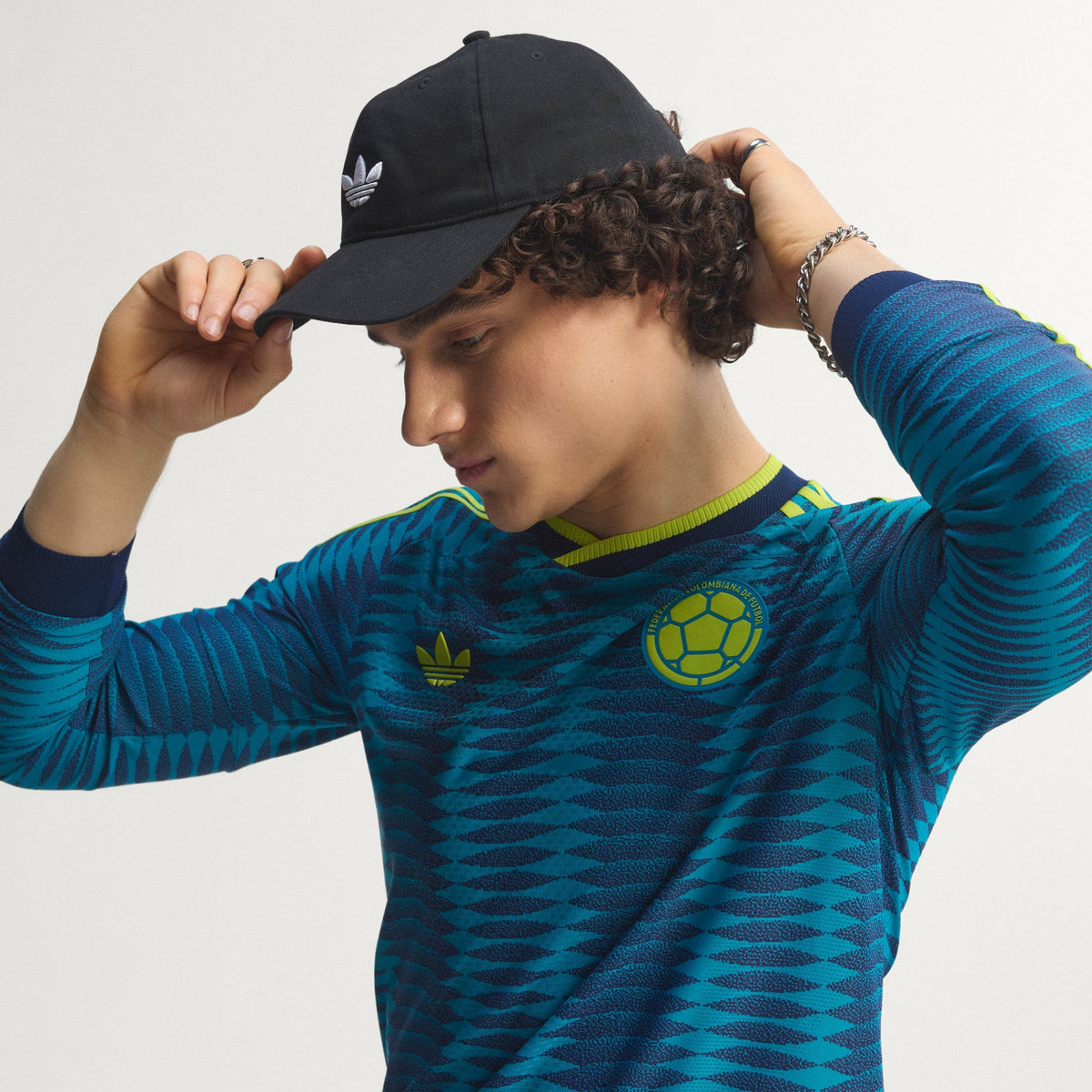 Adidas Colombia 26/27 Away Authentic Long Sleeve Jersey JZ8805 product image 7, provided for visual reference and product