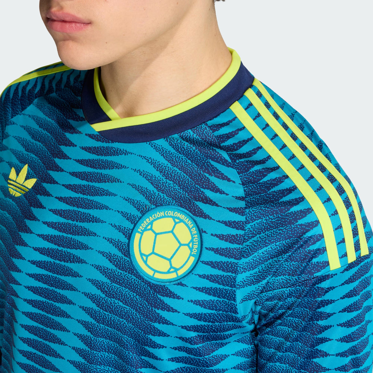 Adidas 26/27 Colombia Away L/S JSY JZ8804 product image 7, provided for visual reference and product detail review