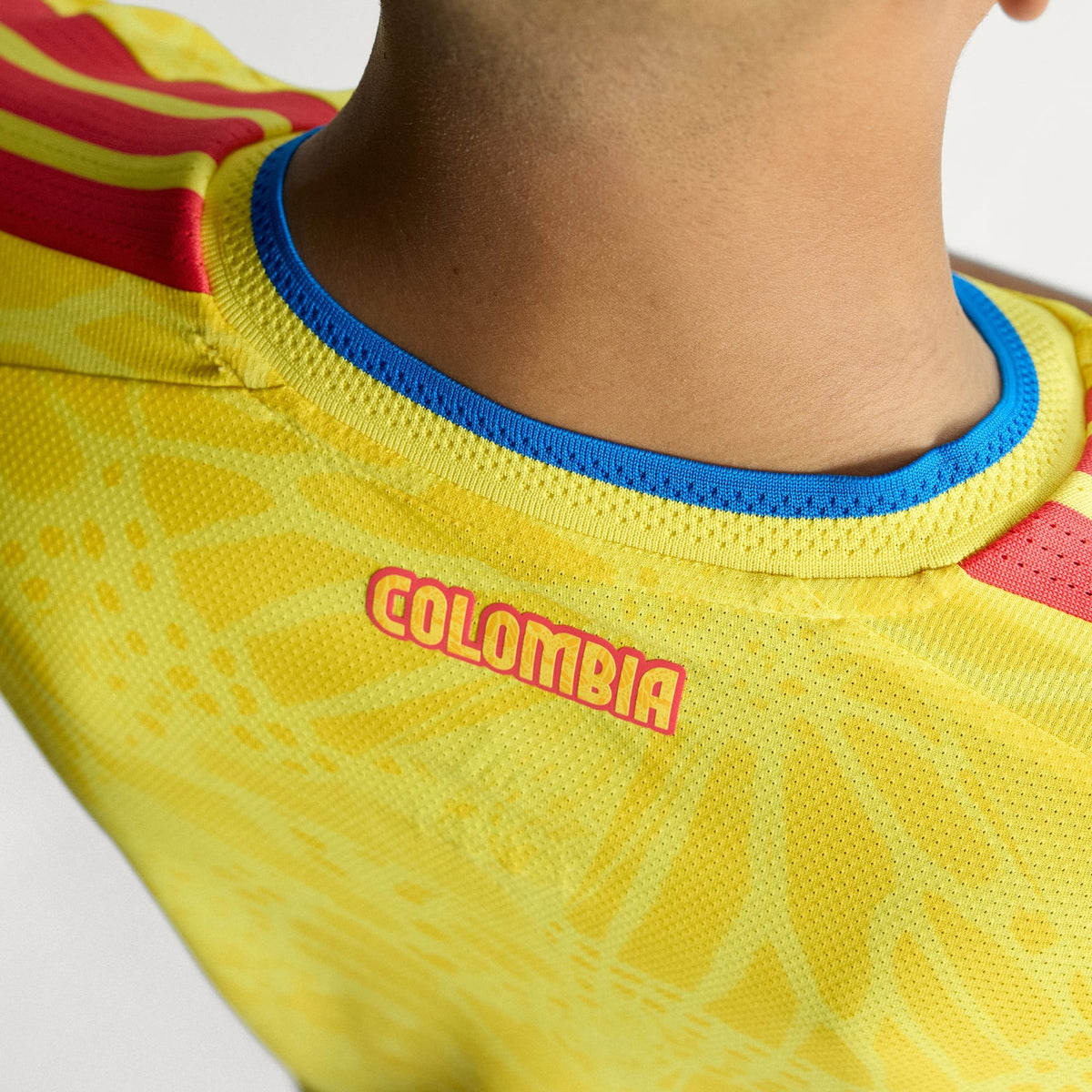 ADIDAS Colombia Men Authentic Home Jersey 2026 - JL6971 product image 4, provided for visual reference and product detail