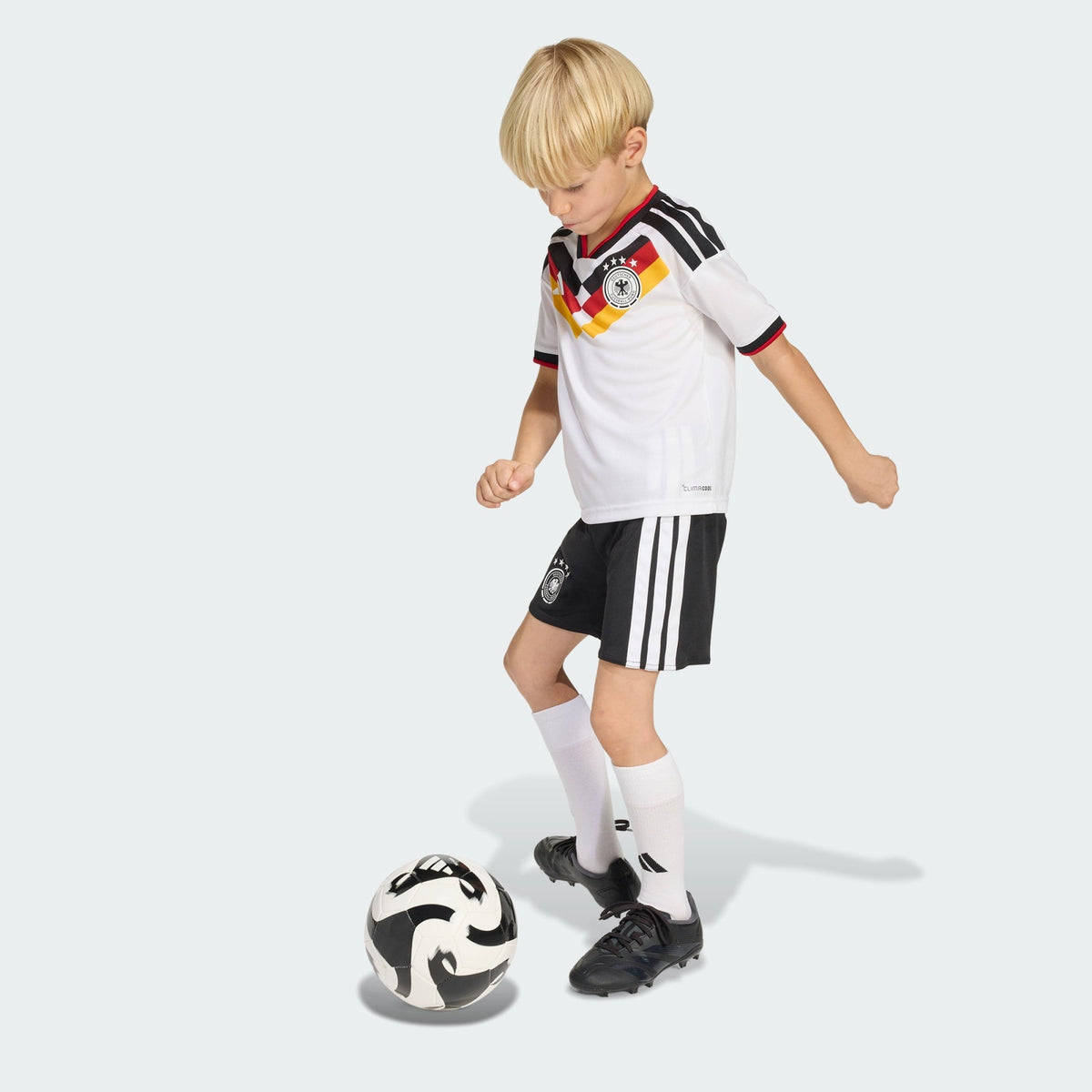 ADIDAS Germany Kids Home Set 2026 - JZ4561 product image 8, provided for visual reference and product detail review