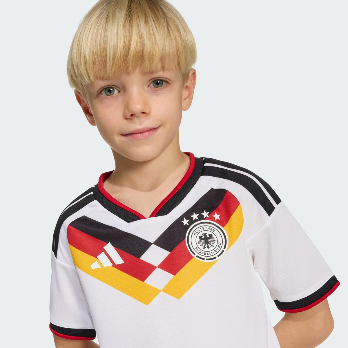ADIDAS Germany Kids Home Set 2026 - JZ4561 product image 9, provided for visual reference and product detail review
