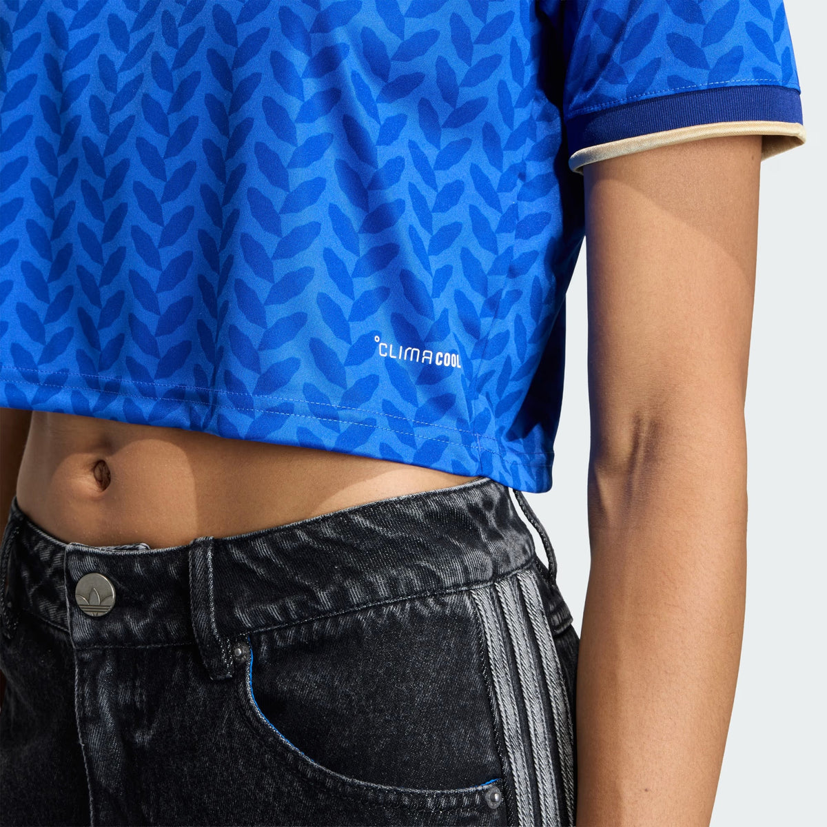 Adidas Italy Women Home Cropped Jersey 26/27 - KE8081 product image 7, provided for visual reference and product detail