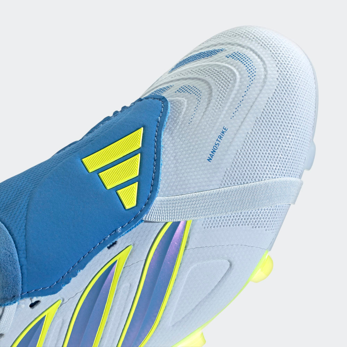 Adidas Predator League FT FG JS0423 product image 4, provided for visual reference and product detail review
