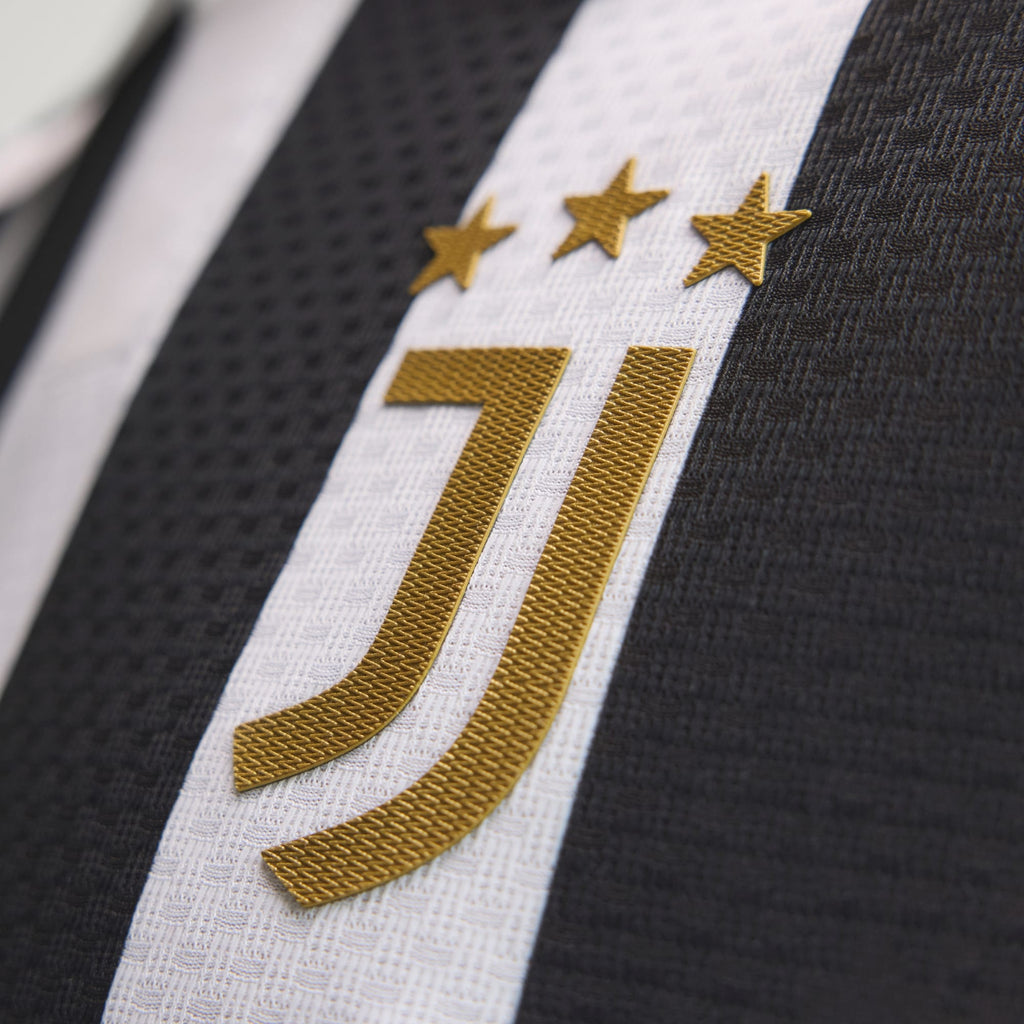 Adidas 26/27 Juventus Home Authentic JSY KC2282 product image 3, provided for visual reference and product detail review