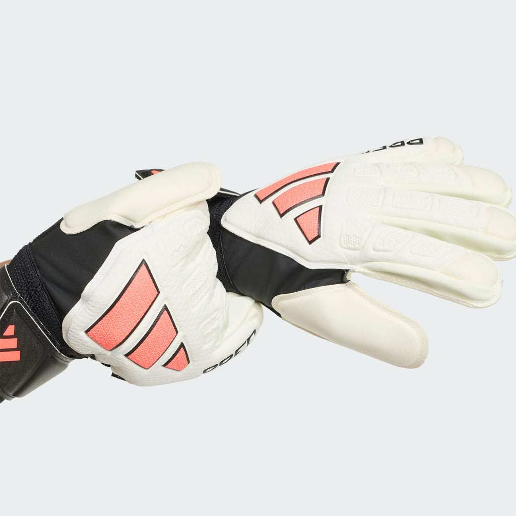 Adidas Predator Match Fingersave Junior Goalkeeper Glove KE9713 product image 3, provided for visual reference and product