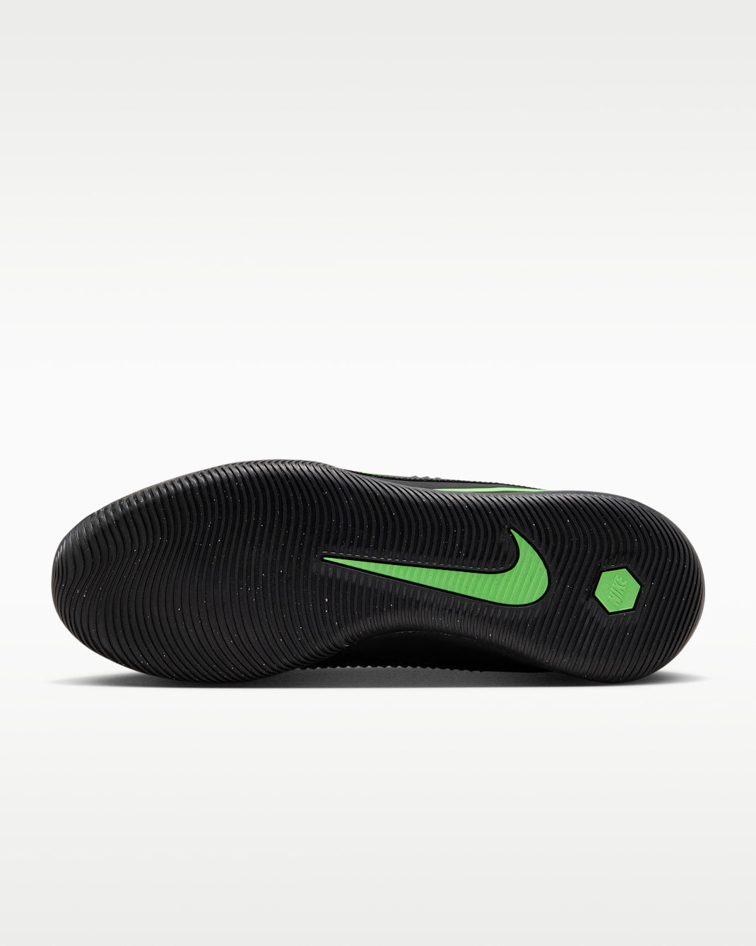 Nike Phantom 6 Low Academy HQ2319 001 product image 6, provided for visual reference and product detail review