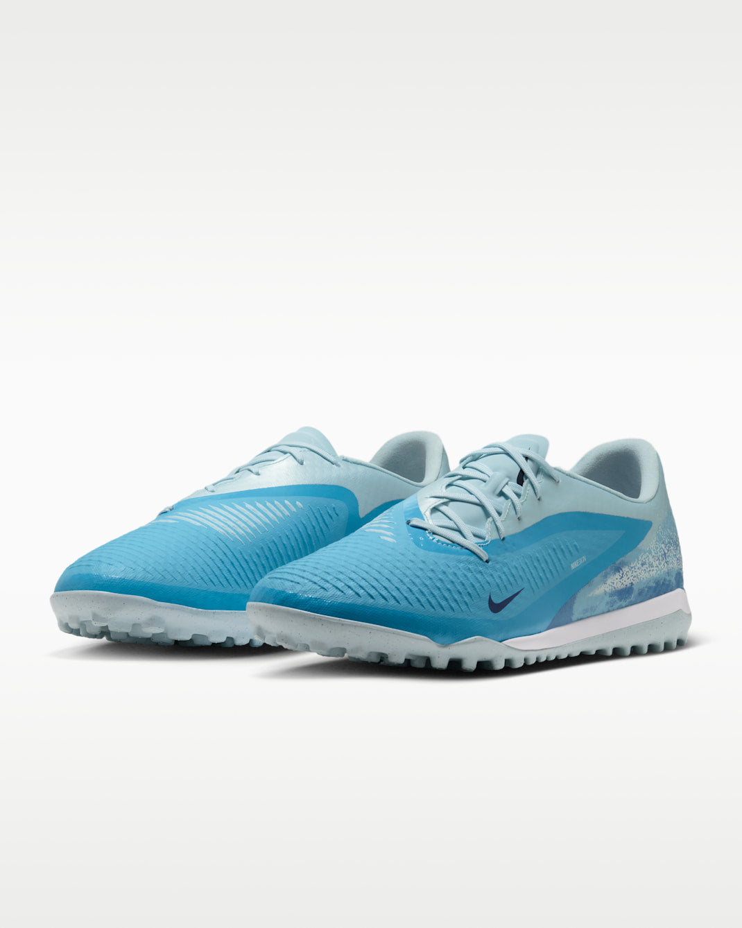 Nike Phantom 6 Low Academy Turf IQ6396 401 product image 1, provided for visual reference and product detail review