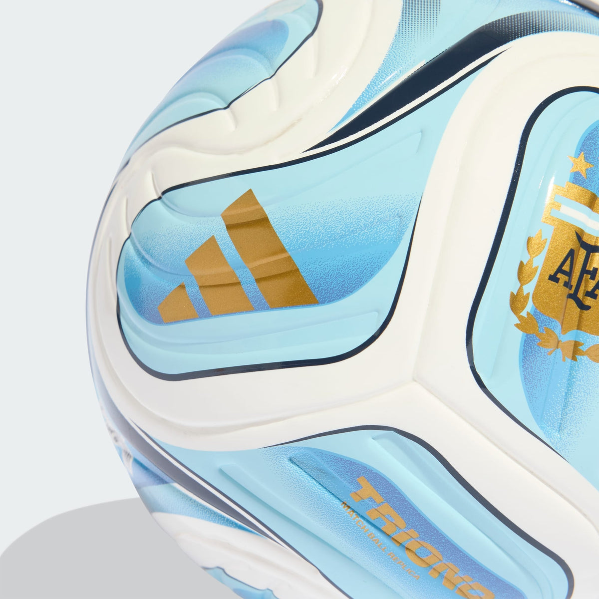 ADIDAS FIFA World Cup 2026 Trionda Argentina Mini Ball - JY0306 product image 3, provided for visual reference and product