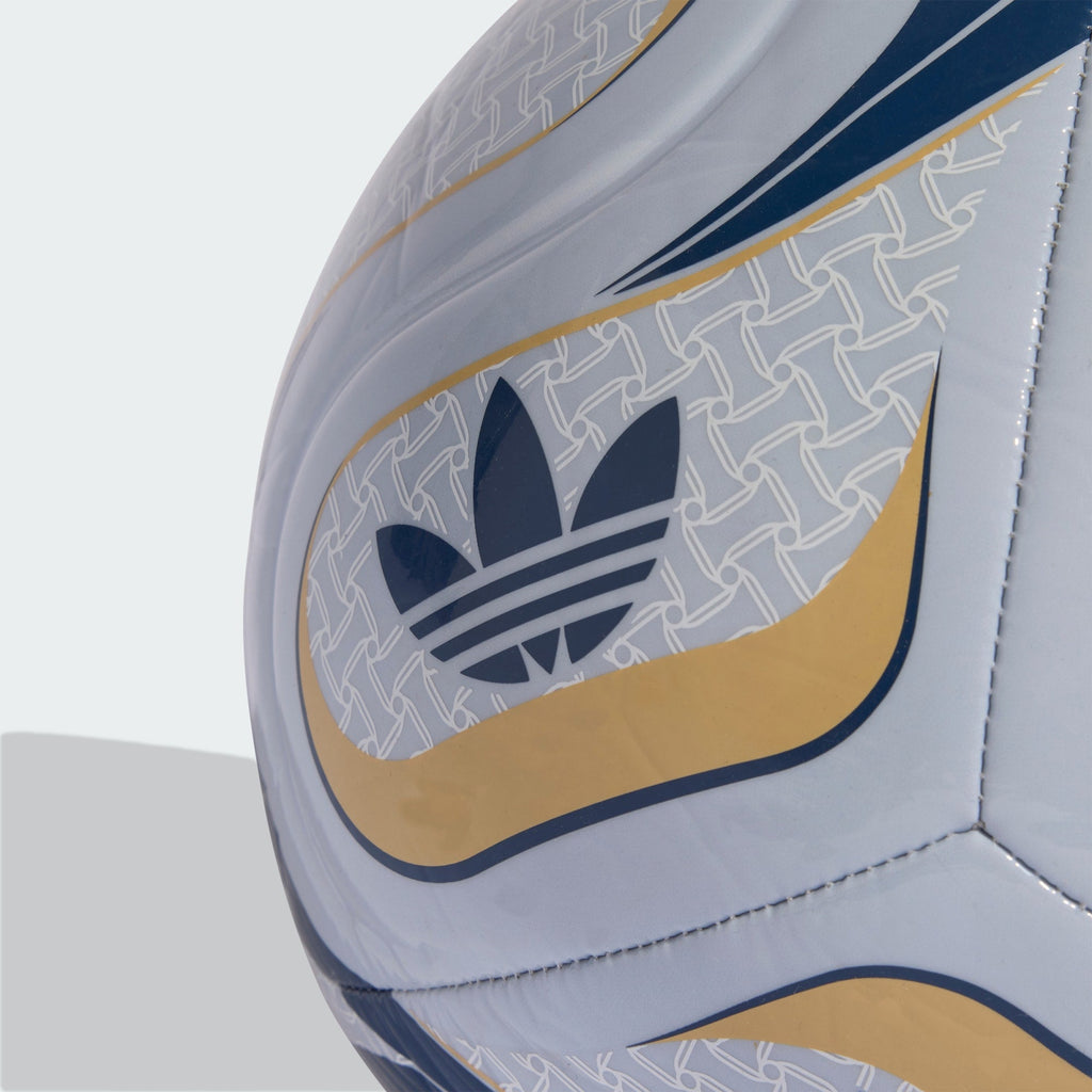 Adidas Trionda Italy Away Club Ball JY0250 product image 3, provided for visual reference and product detail review