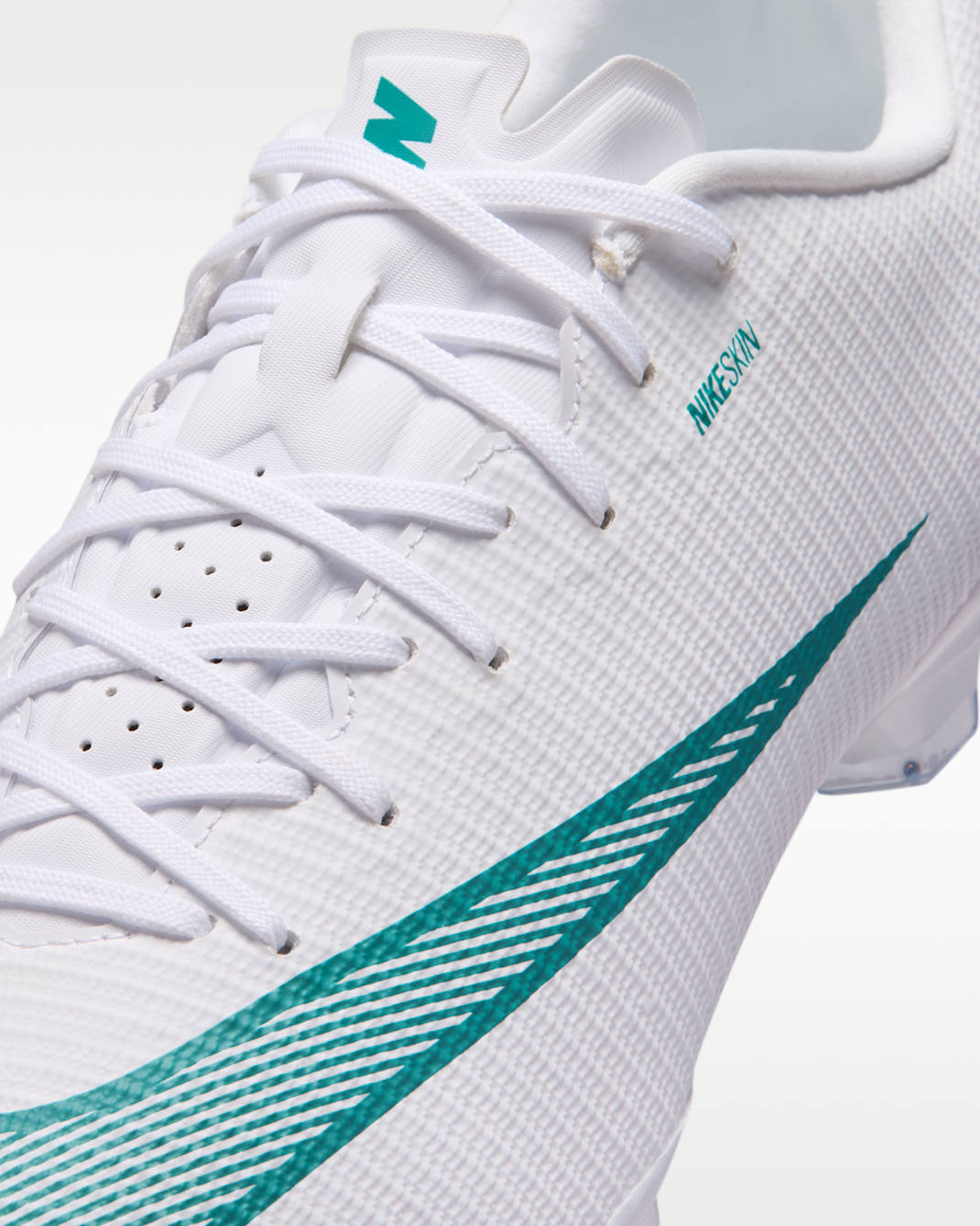 Nike Vapor 17 Academy FG IF8517 102 product image 7, provided for visual reference and product detail review