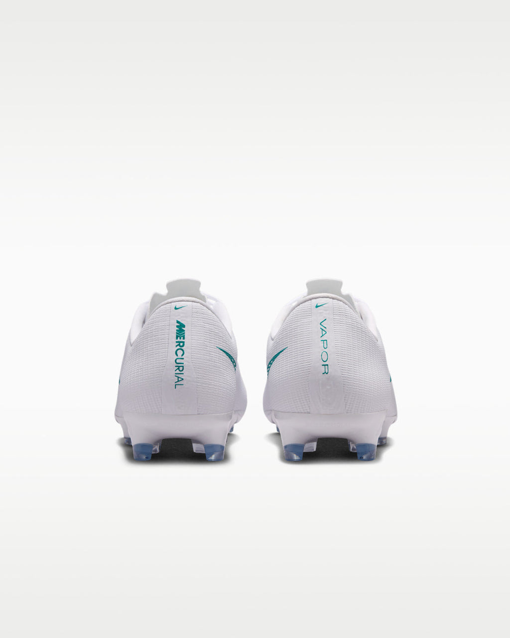 Nike Vapor 17 Academy FG IF8517 102 product image 3, provided for visual reference and product detail review