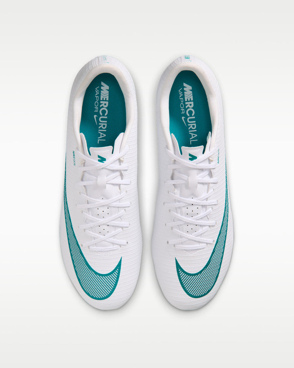 Nike Vapor 17 Academy FG IF8517 102 product image 2, provided for visual reference and product detail review