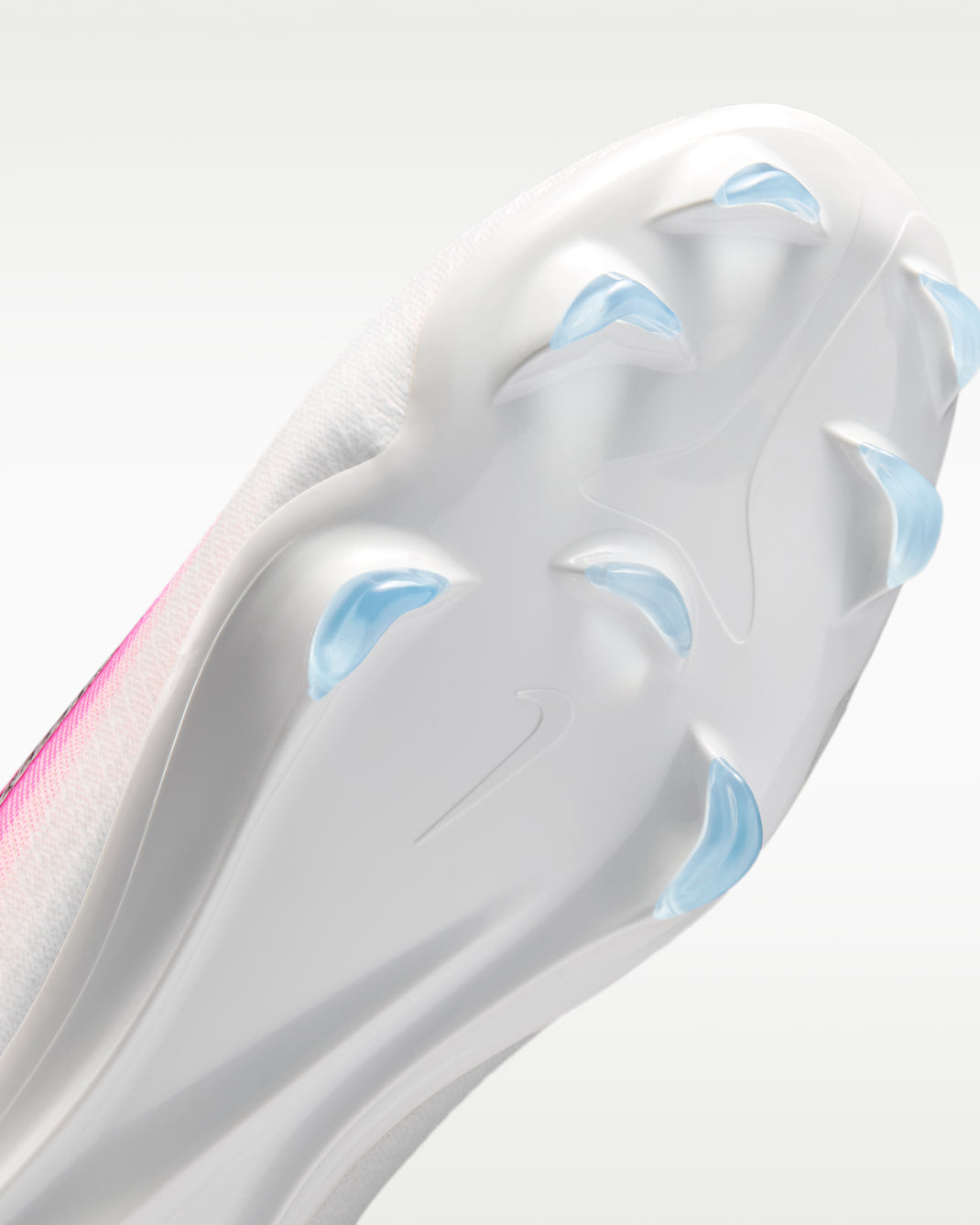 Nike Vapor 17 Pro FG T IO8225 900 product image 7, provided for visual reference and product detail review