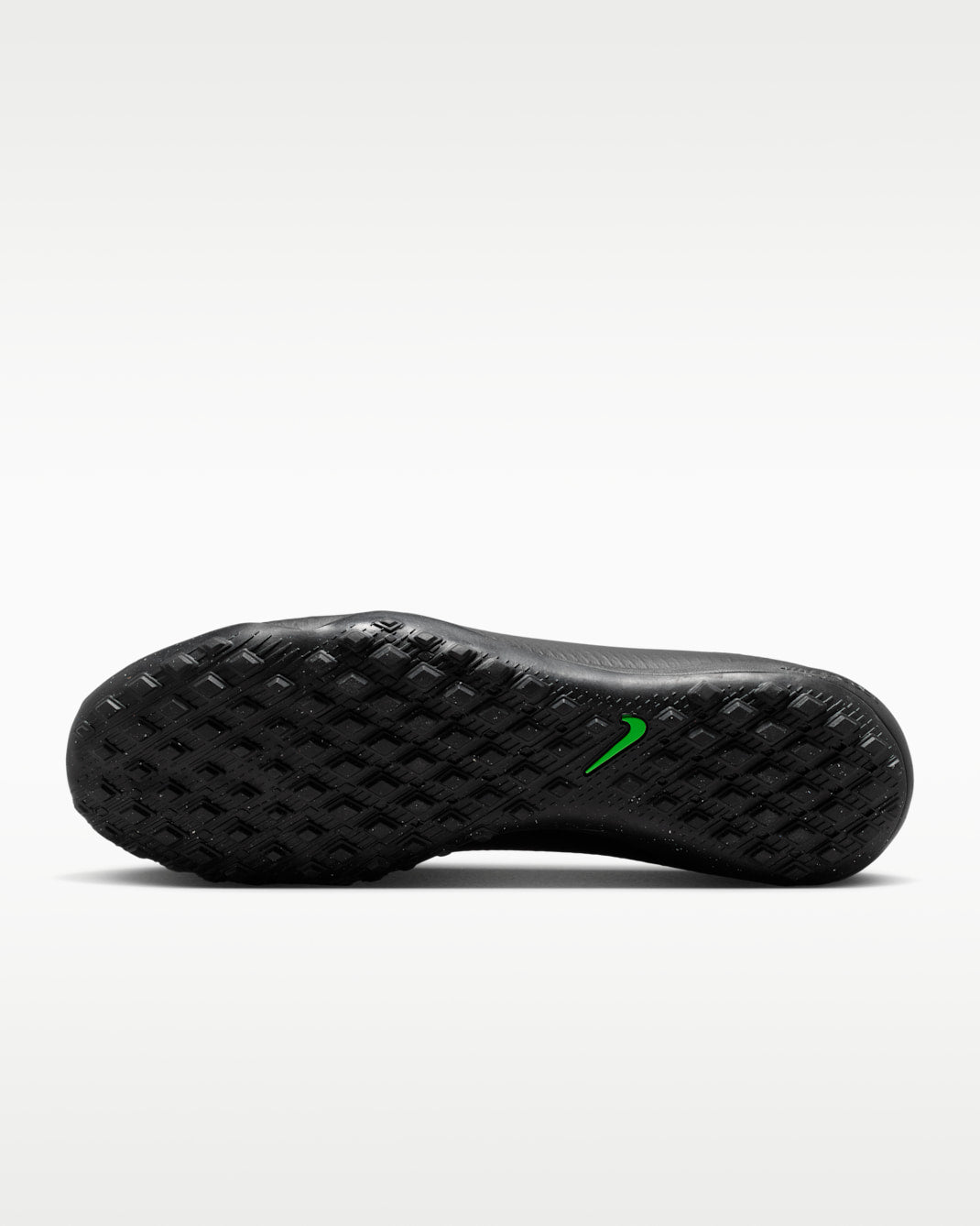 Nike Vapor 17 Pro TF IM5811 001 product image 6, provided for visual reference and product detail review