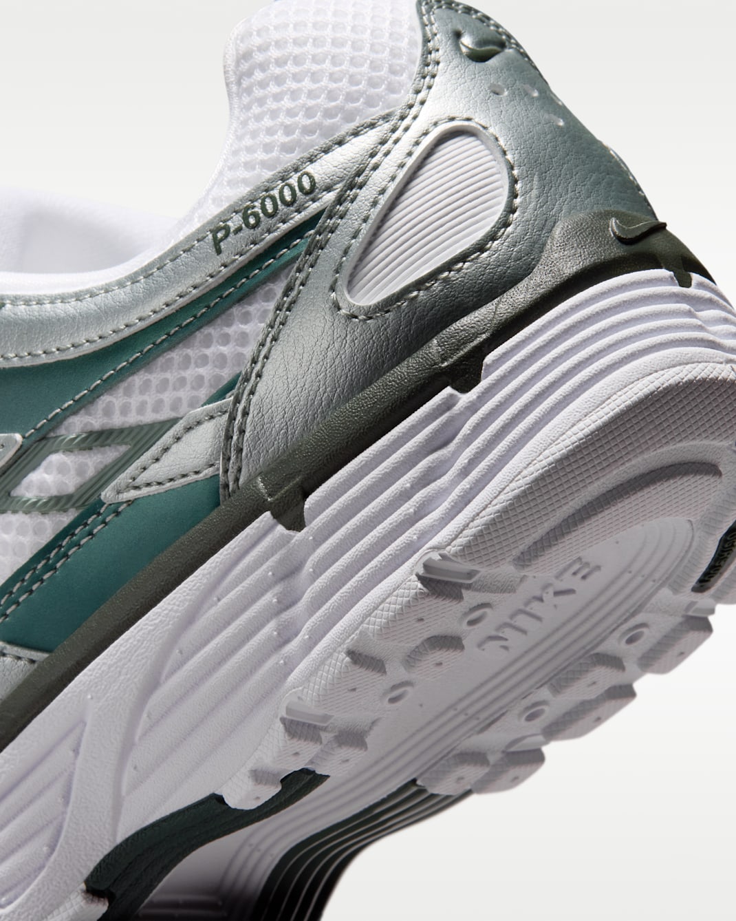 Nike W P-6000 IM9013 101 product image 7, provided for visual reference and product detail review