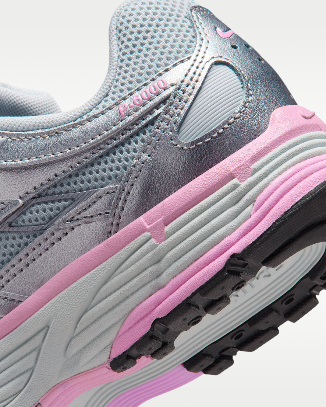 Nike W NIKE P-6000 BV1021 020 product image 8, provided for visual reference and product detail review