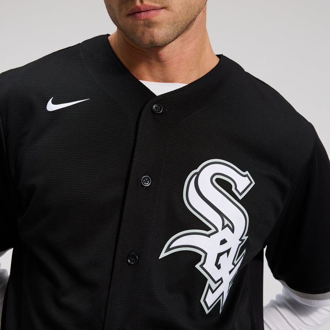 Chicago White Sox Nike Black Alternate Replica Team Jersey product image 6, provided for visual reference and product detail
