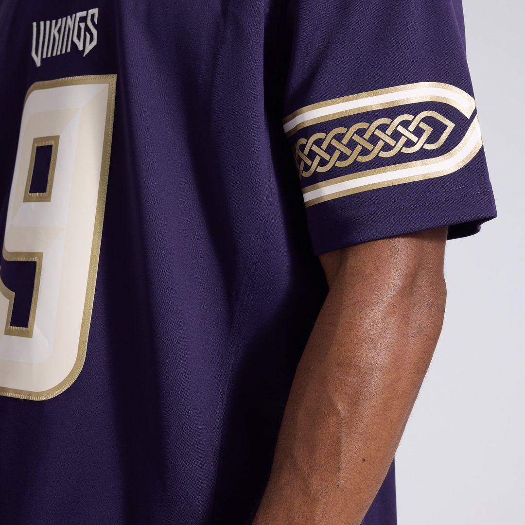 Minnesota Vikings J.J. McCarthy Nike Purple 2026 Rivalries Collection Stitched Limited Jersey product image 12, provided for